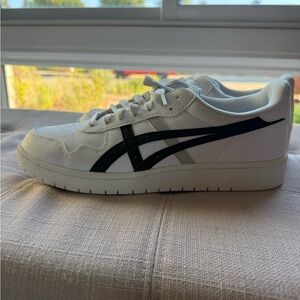 Asics White and Black Sneakers